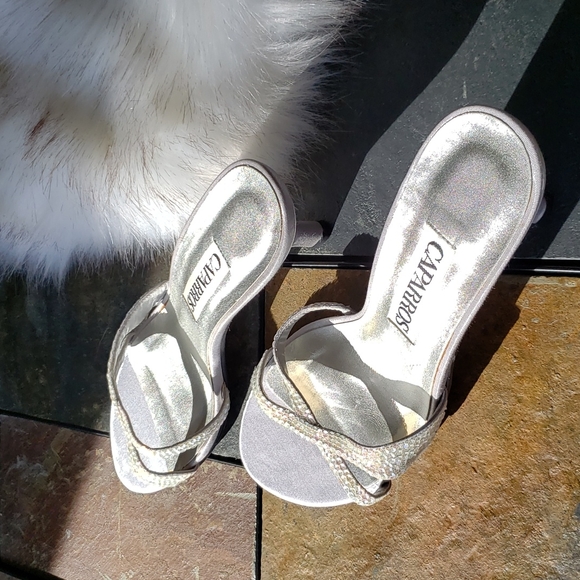 NWT - Caparros  kitten sandals 👡 size 6 - Picture 2 of 7